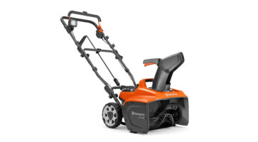 HUSQVARNA St 143i Akku Schneefräse